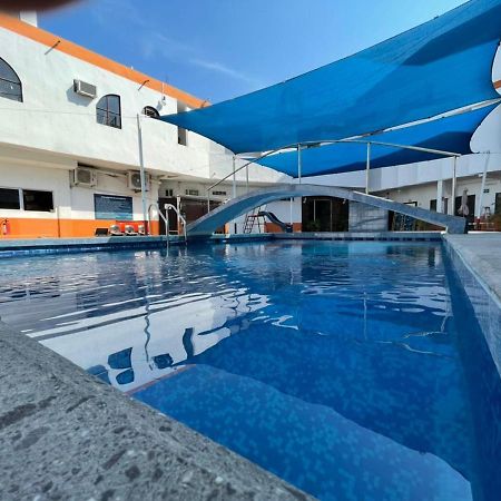 Hotel Moreno Сьюдад-Вальес Экстерьер фото