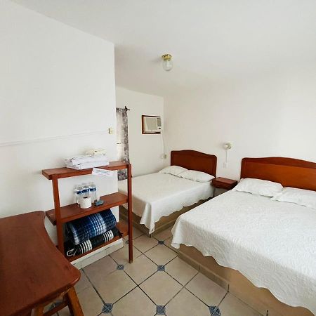 Hotel Moreno Сьюдад-Вальес Экстерьер фото