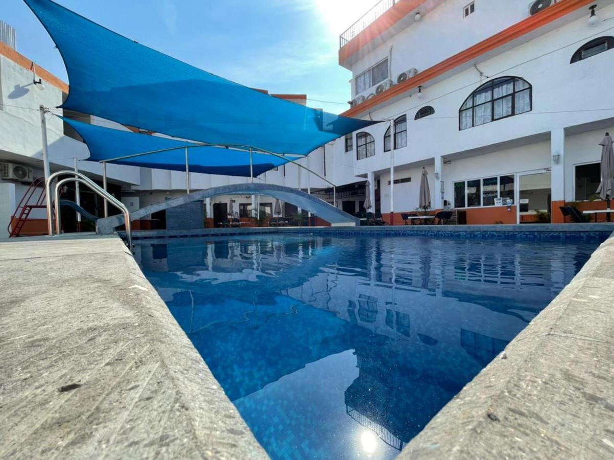 Hotel Moreno Сьюдад-Вальес Экстерьер фото